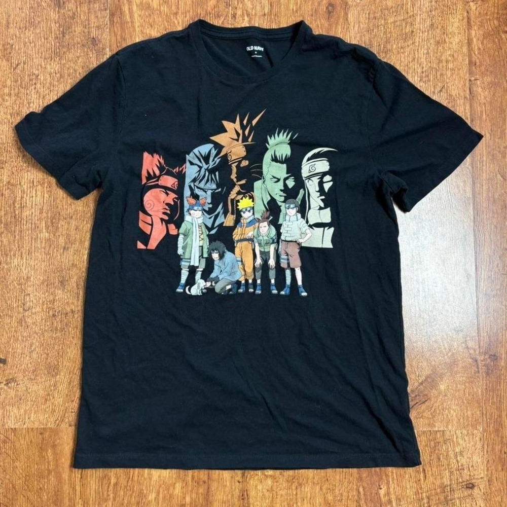 Old Navy black Naruto anime t-shirt